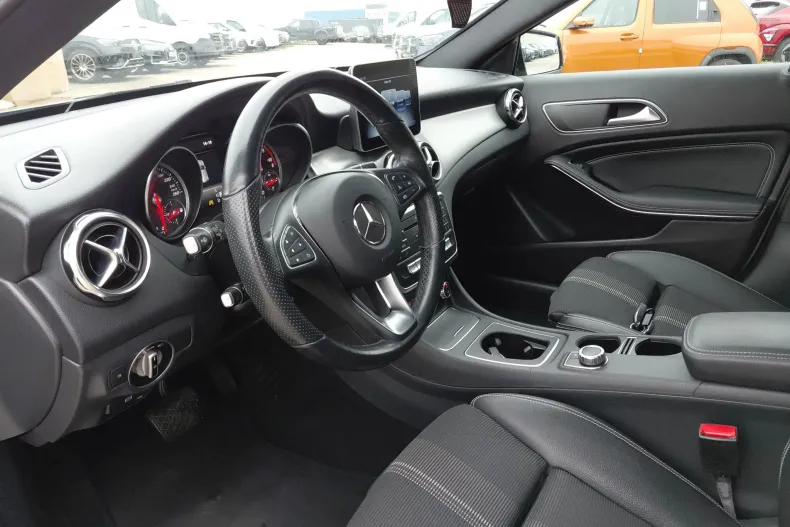 Mercedes-Benz GLA din 2019 cu 176.344 km - oferta MER150666 - foto 18