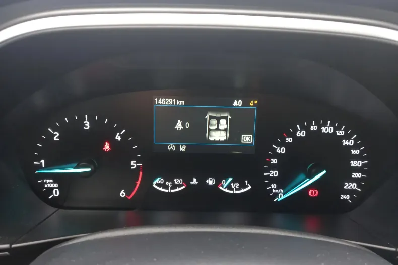 Ford Focus din 2021 cu 146.291 km - oferta FOR150667 - foto 11