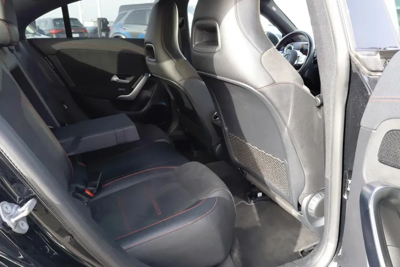 Mercedes-Benz CLA din 2020 cu 65.539 km - oferta MER150668 - foto 13