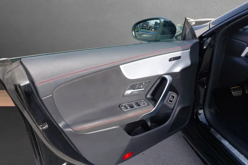 Mercedes-Benz CLA din 2020 cu 65.539 km - oferta MER150668 - foto 17