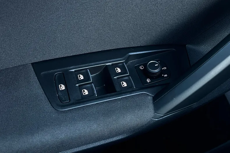 Volkswagen Tiguan din 2023 cu 79.925 km - oferta VOL150670 - foto 20