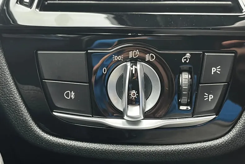 BMW Seria 5 din 2020 cu 79.449 km - oferta BMW150672 - foto 22