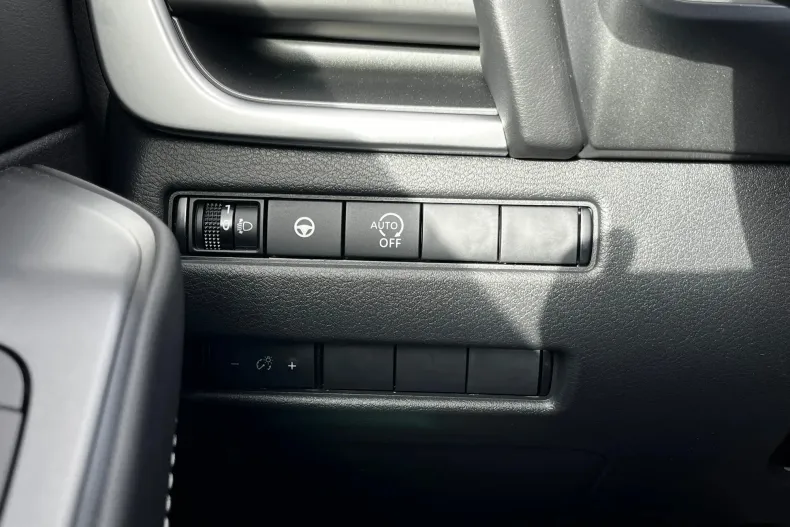 Nissan Qashqai din 2024 cu 12.259 km - oferta NIS150673 - foto 20