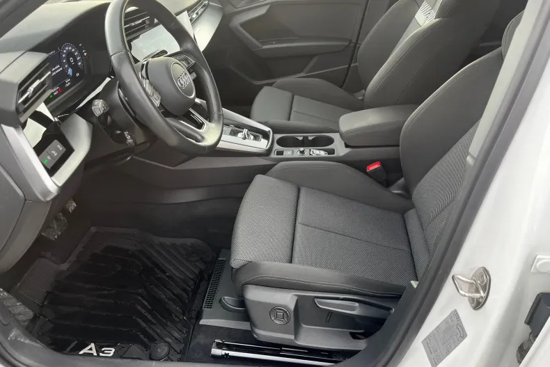 Audi A3 din 2022 cu 42.453 km - oferta AUD150676 - foto 10