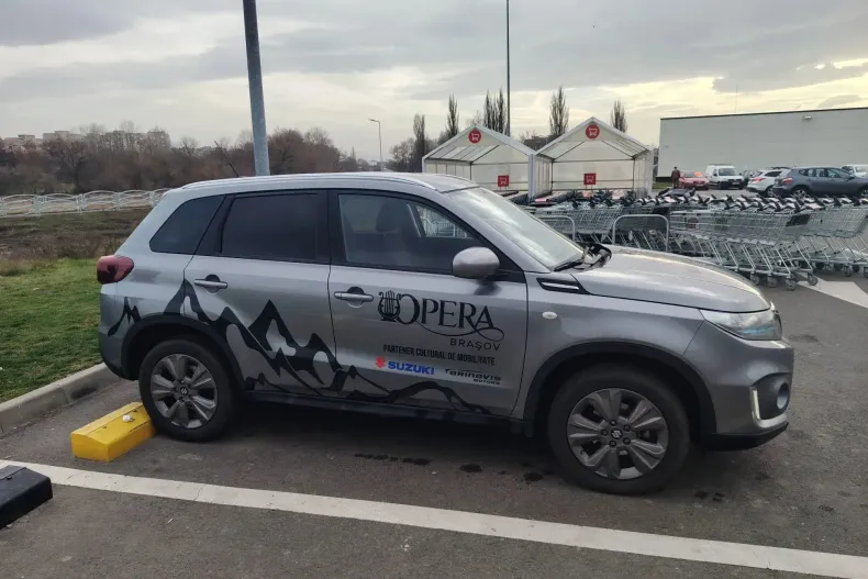 Suzuki Vitara din 2023 cu 23.748 km - oferta SUZ150678 - foto 3