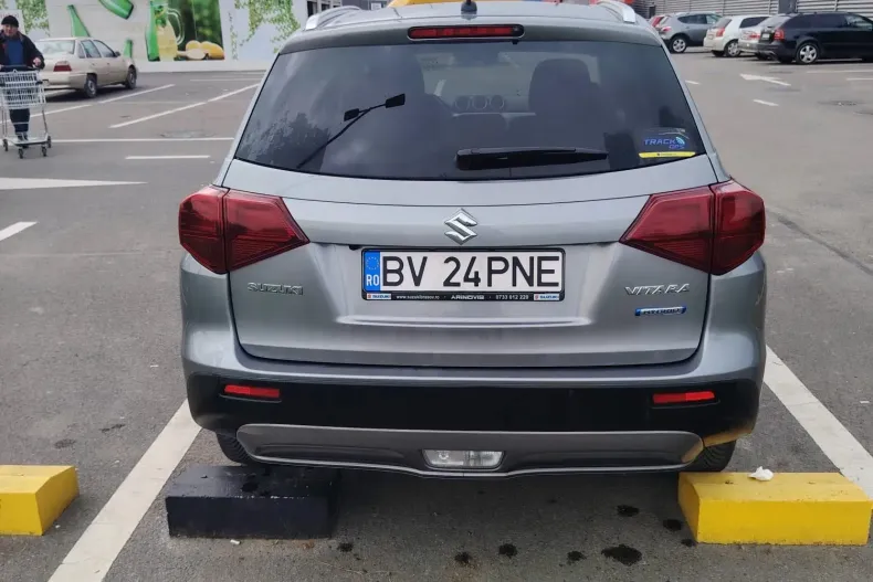 Suzuki Vitara din 2023 cu 23.748 km - oferta SUZ150678 - foto 4