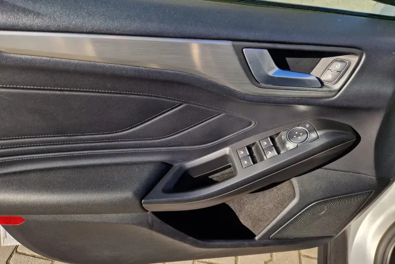 Ford Focus din 2020 cu 70.788 km - oferta FOR150681 - foto 8