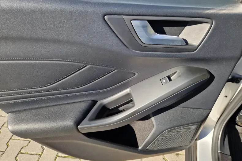 Ford Focus din 2020 cu 70.788 km - oferta FOR150681 - foto 22