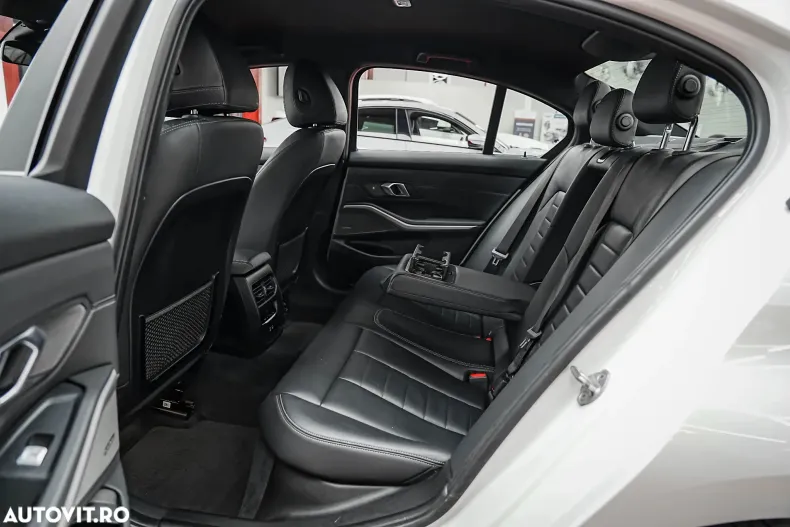 BMW Seria 3 din 2021 cu 174.000 km - oferta BMW150688 - foto 6