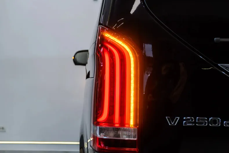 Mercedes-Benz V din 2021 cu 66.563 km - oferta MER150699 - foto 17