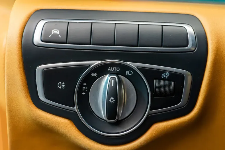 Mercedes-Benz V din 2021 cu 66.563 km - oferta MER150699 - foto 35