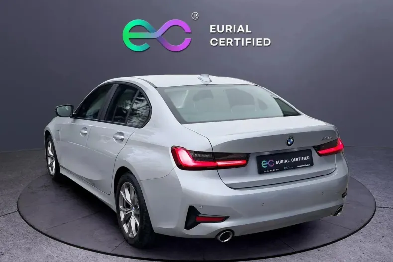 BMW Seria 3 din 2020 cu 88.401 km - oferta BMW150704 - foto 12