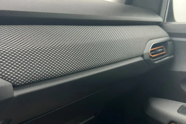 Dacia Sandero Stepway din 2022 cu 20.260 km - oferta DAC150708 - foto 26