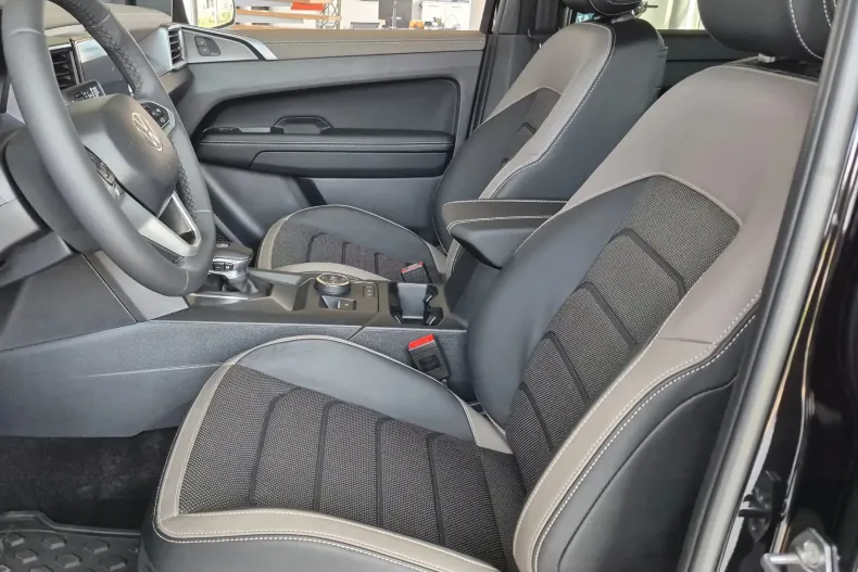 Volkswagen Amarok din 2025 cu 22 km - oferta VOL150726 - foto 5