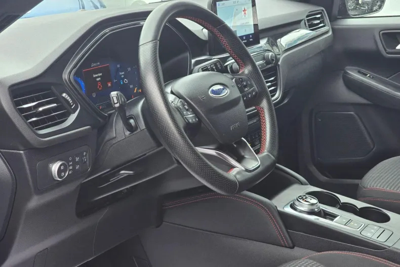 Ford Kuga din 2021 cu 68.050 km - oferta FOR150746 - foto 13