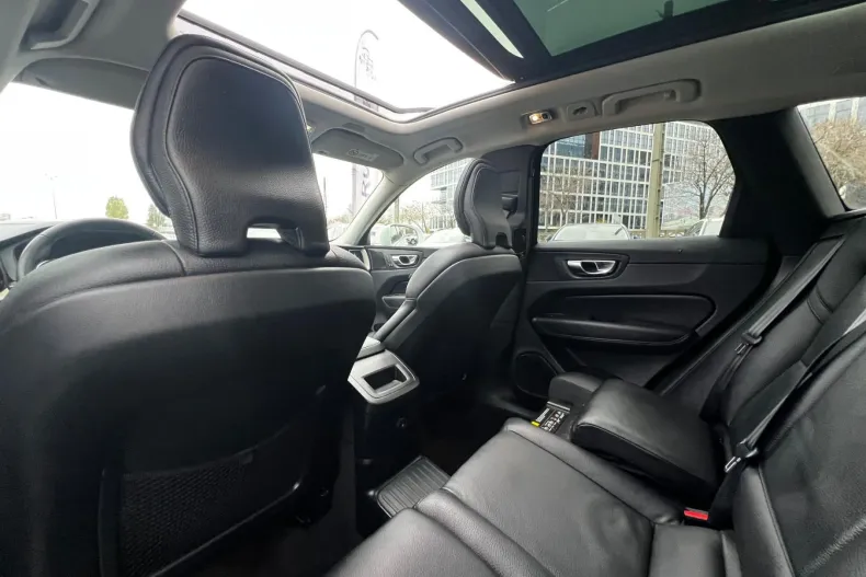 Volvo XC60 din 2021 cu 72.000 km - oferta VOL150754 - foto 13