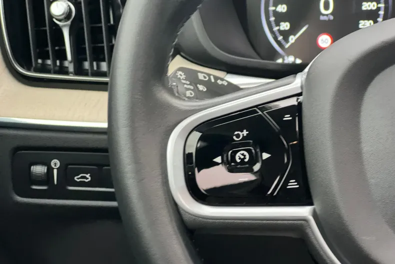 Volvo XC60 din 2021 cu 72.000 km - oferta VOL150754 - foto 20