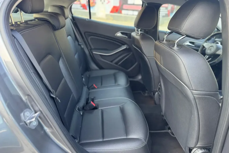 Mercedes-Benz GLA din 2019 cu 46.597 km - oferta MER150757 - foto 7