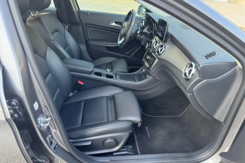 Mercedes-Benz GLA din 2019 cu 46.597 km - oferta MER150757 - foto 8