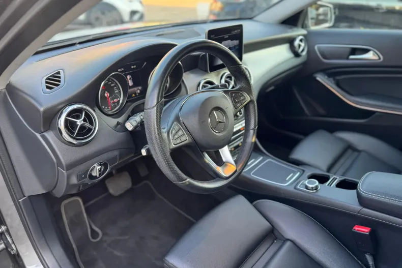 Mercedes-Benz GLA din 2019 cu 46.597 km - oferta MER150757 - foto 13