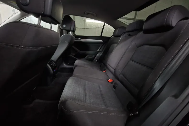 Volkswagen Passat din 2020 cu 66.352 km - oferta VOL150770 - foto 22