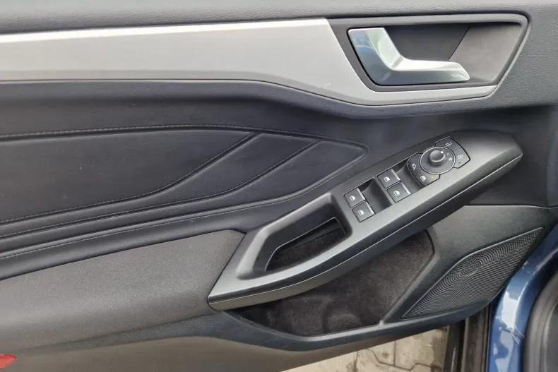 Ford Focus din 2021 cu 42.592 km - oferta FOR150771 - foto 8