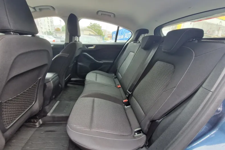 Ford Focus din 2021 cu 42.592 km - oferta FOR150771 - foto 24