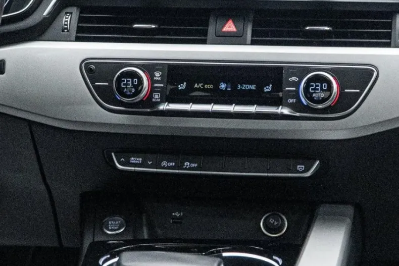 Audi A5 din 2020 cu 176.000 km - oferta AUD150781 - foto 4