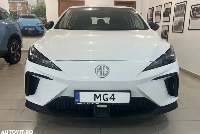MG MG4 din 2024 cu 6 km - oferta MG0150789 - foto 1