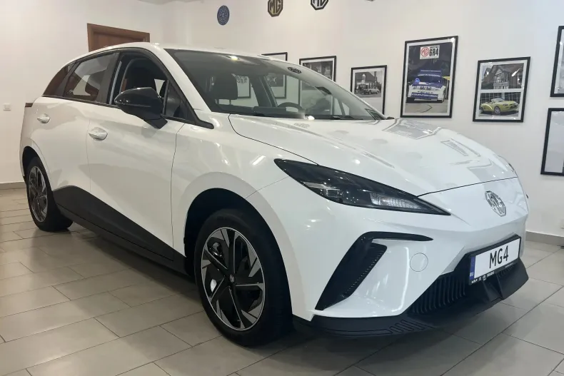 MG MG4 din 2024 cu 6 km - oferta MG0150789 - foto 2