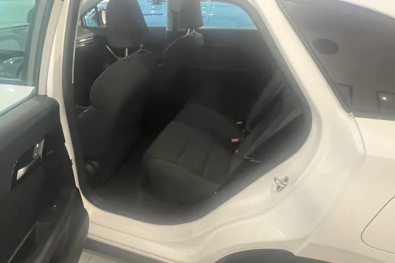 MG MG4 din 2024 cu 6 km - oferta MG0150789 - foto 8