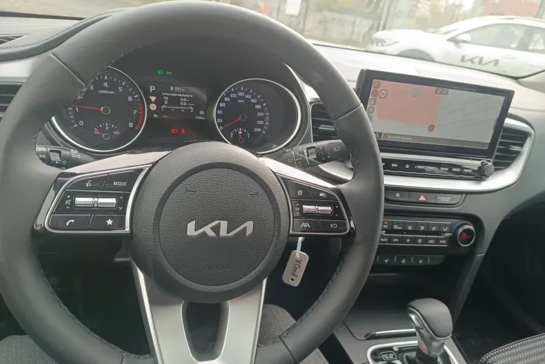 Kia XCeed din 2025 cu 221 km - oferta KIA150790 - foto 11