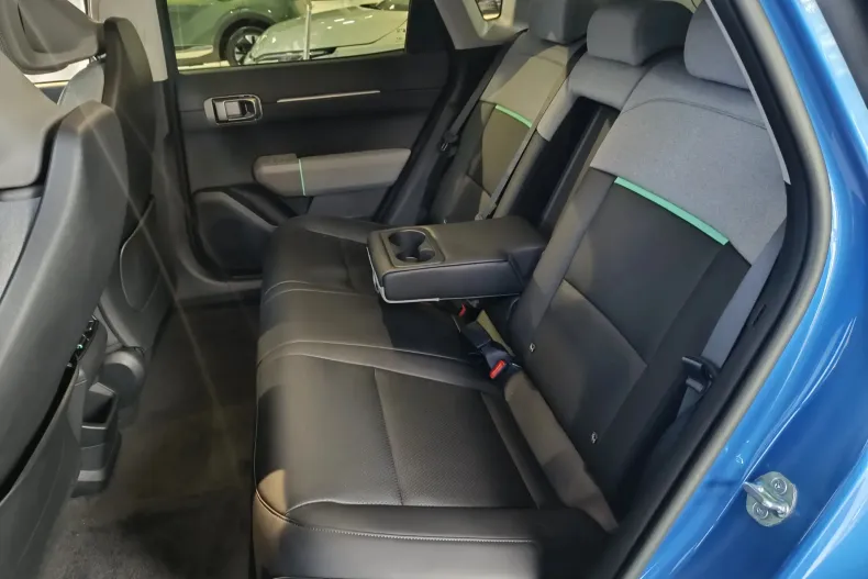 Kia EV4 din 2025 cu 0 km - oferta KIA150791 - foto 21