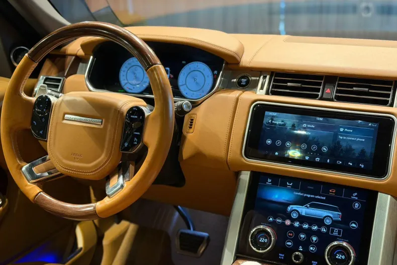 Land Rover Range Rover din 2020 cu 105.500 km - oferta LAN150796 - foto 25