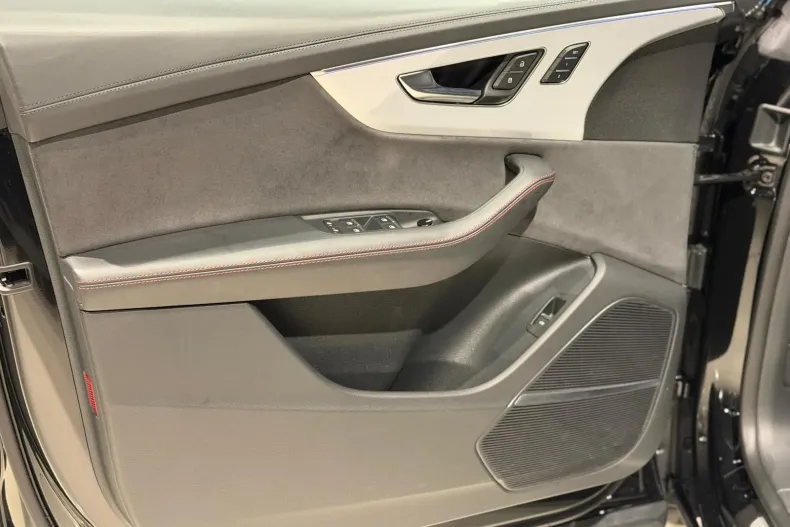 Audi Q8 din 2024 cu 16.000 km - oferta AUD150797 - foto 30