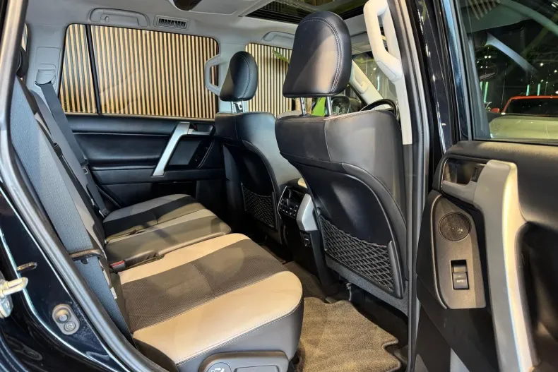 Toyota Land Cruiser din 2023 cu 38.000 km - oferta TOY150801 - foto 17