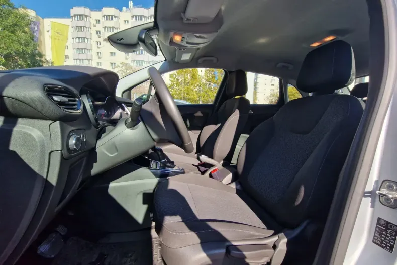 Opel Crossland din 2022 cu 25.603 km - oferta OPE150834 - foto 9