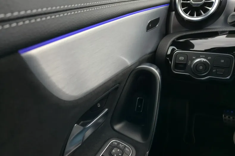 Mercedes-Benz CLA din 2020 cu 131.300 km - oferta MER150838 - foto 9