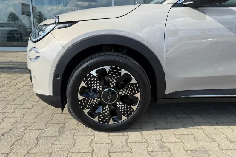 Fiat 600 din 2025 cu 1 km - oferta FIA150851 - foto 14