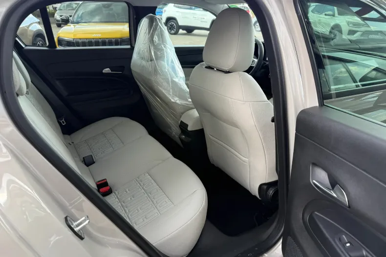 Fiat 600 din 2025 cu 1 km - oferta FIA150851 - foto 20