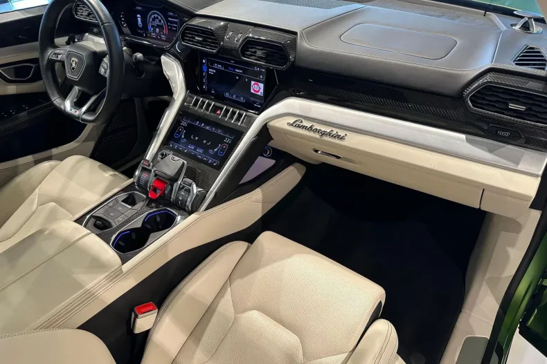 Lamborghini Urus din 2019 cu 69.637 km - oferta LAM150861 - foto 4