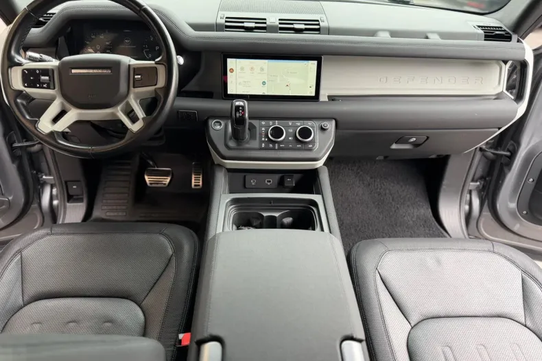 Land Rover Defender din 2021 cu 126.000 km - oferta LAN150882 - foto 6