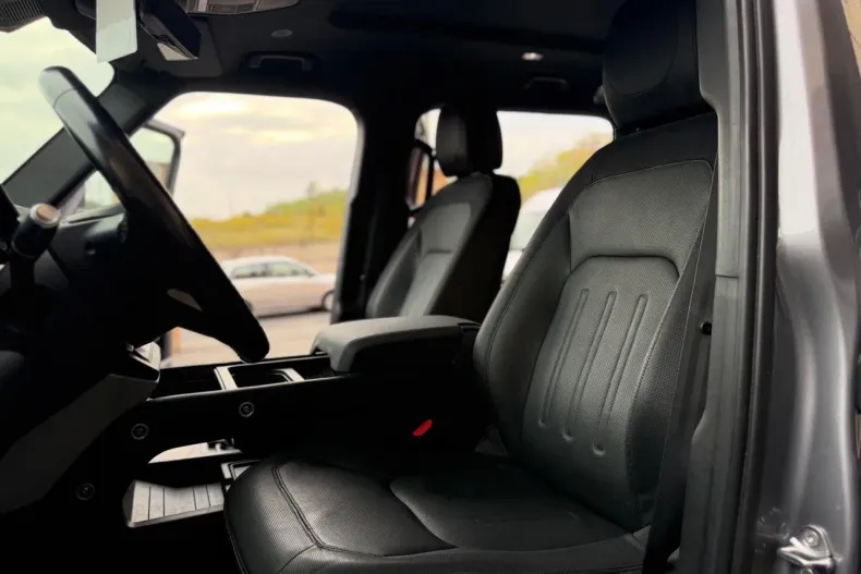 Land Rover Defender din 2021 cu 126.000 km - oferta LAN150882 - foto 7