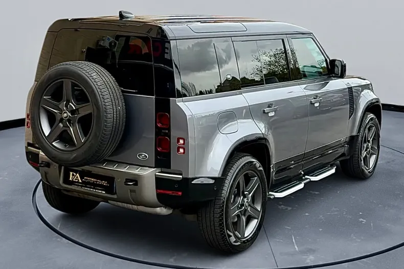 Land Rover Defender din 2021 cu 126.000 km - oferta LAN150882 - foto 16