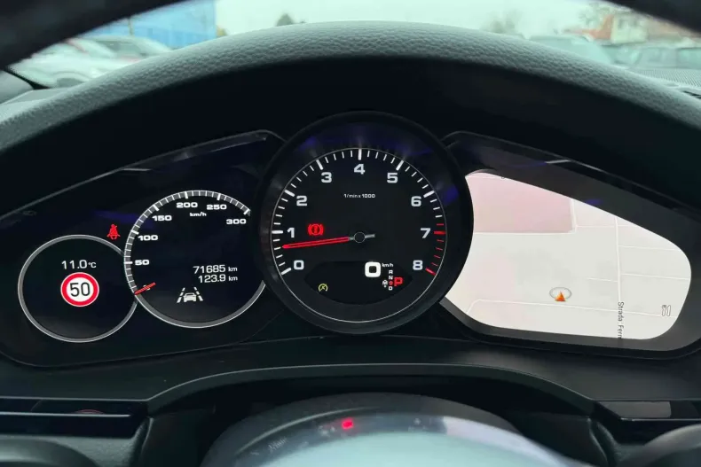 Porsche Cayenne din 2020 cu 71.685 km - oferta POR150889 - foto 9