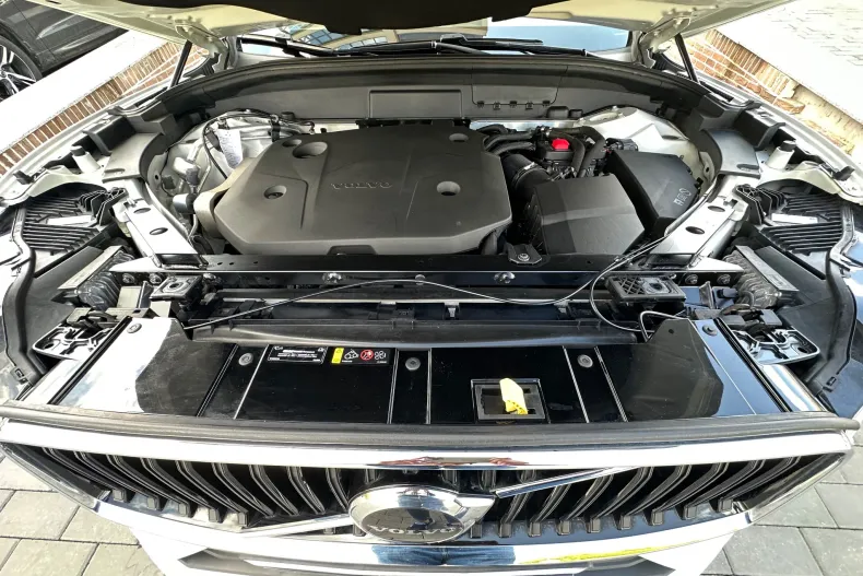 Volvo XC60 din 2022 cu 121.000 km - oferta VOL150898 - foto 24