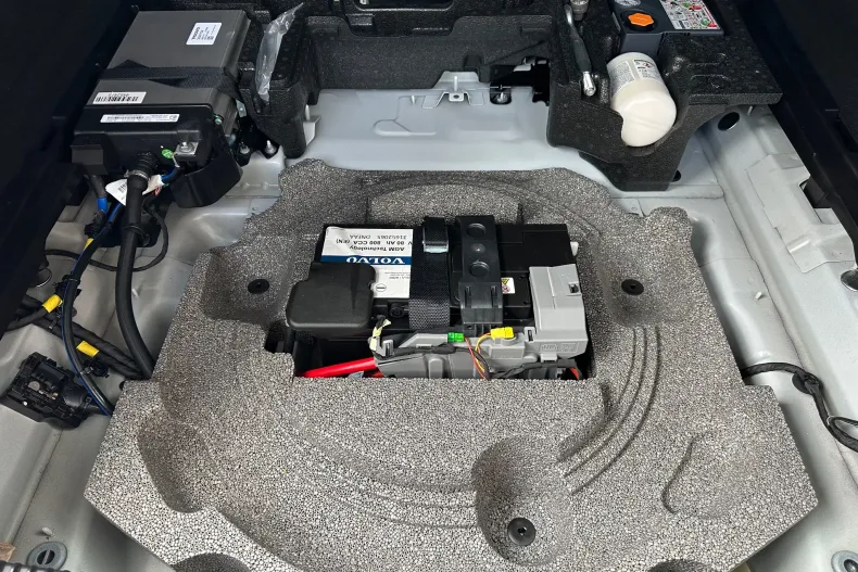 Volvo XC60 din 2022 cu 121.000 km - oferta VOL150898 - foto 27