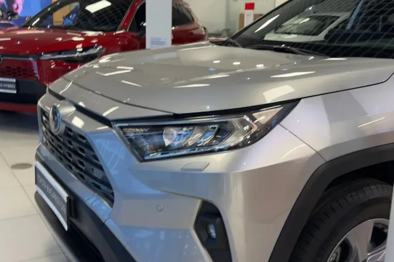 Toyota RAV4 din 2025 cu 10 km - oferta TOY150903 - foto 6