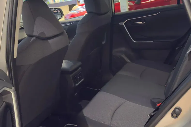 Toyota RAV4 din 2025 cu 10 km - oferta TOY150903 - foto 27