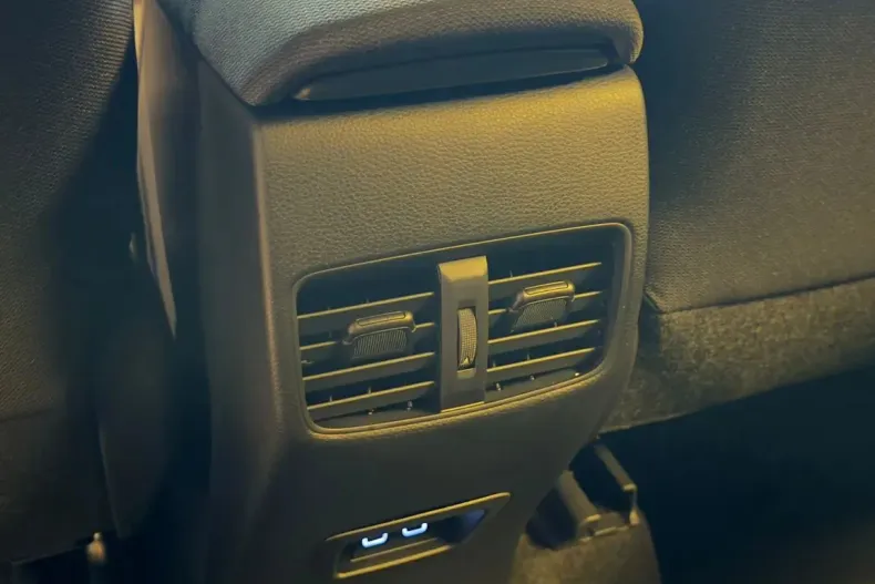 Toyota Corolla Cross din 2025 cu 4 km - oferta TOY150904 - foto 28